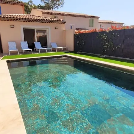 300 M De La Plage, Piscine Clim, Wifi 别墅 *