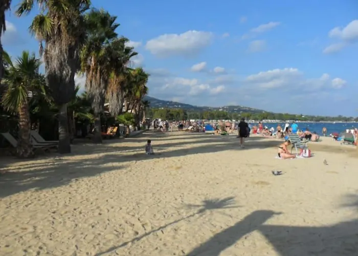 300 M De La Plage, Piscine Clim, Wifi Villa