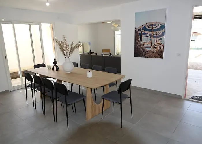 300 M De La Plage, Piscine Clim, Wifi 格里莫