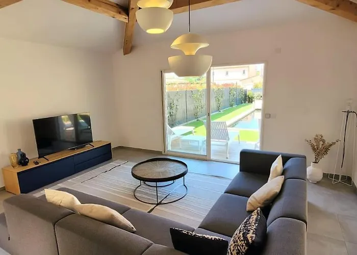 300 M De La Plage, Piscine Clim, Wifi Villa