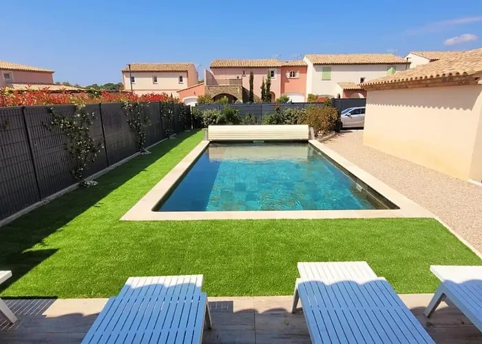 300 M De La Plage, Piscine Clim, Wifi Villa Grimaud